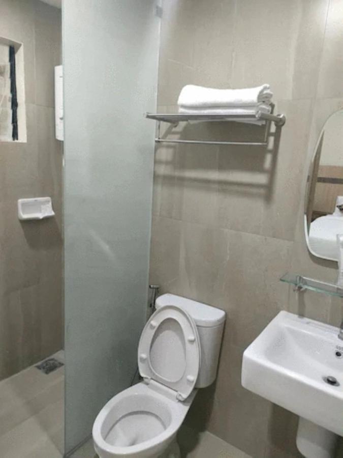 Cebu Family Suites Powered By Cocotel Екстер'єр фото
